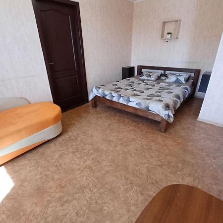 Apartment 2 Rooms Slobozhansky Prospekt Nizhnednepsovsk Exterior foto