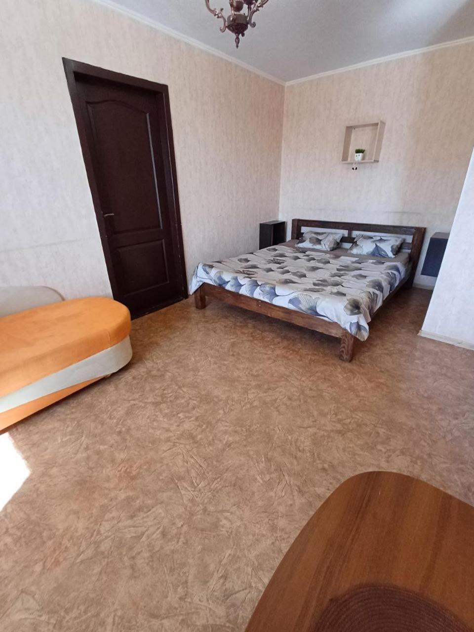 Apartment 2 Rooms Slobozhansky Prospekt Nizhnednepsovsk Exterior foto
